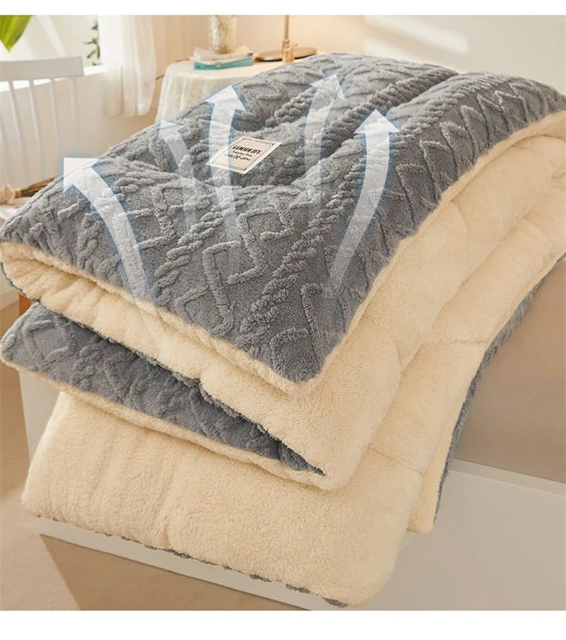 Luxe Artificial Lamb Cashmere Blanket